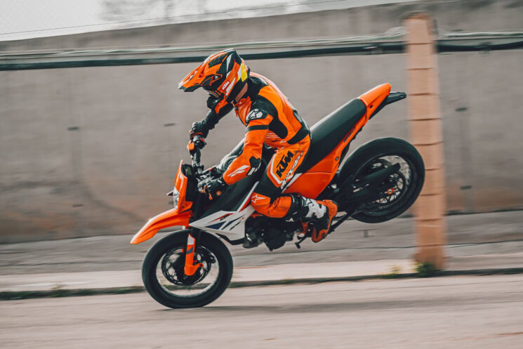 2025 KTM 390 SMC R supermoto