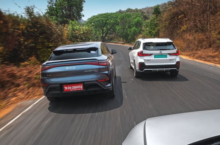 BYD Sealion 7 vs Hyundai Ioniq 5 vs BMW iX1 LWB rear tracking BYD Sealion 7 vs Hyundai Ioniq 5 vs BMW iX1 LWB rear tracking
