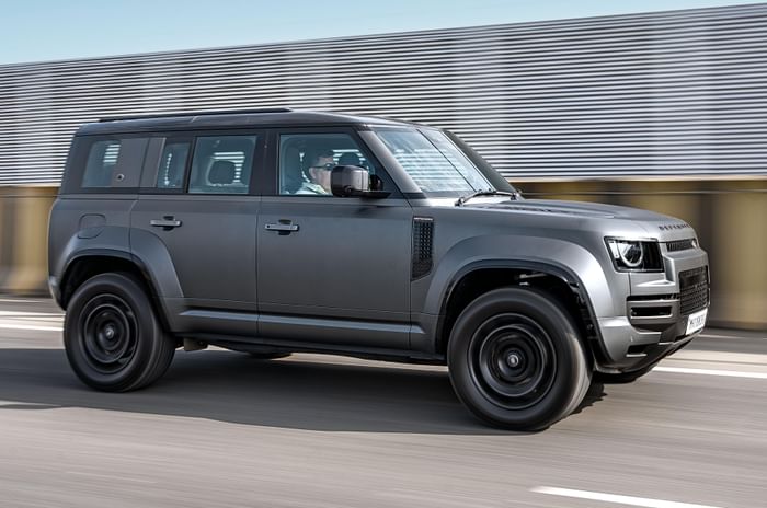 Defender Octa side on the move on Atal Setu Defender Octa side on the move on Atal Setu