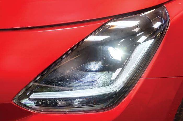 Maruti Swift headlight